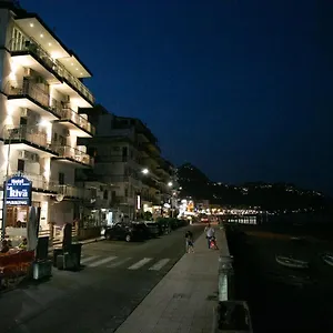 La Riva 3*, Джардини-Наксос Италия
